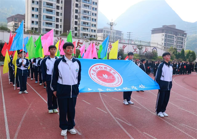 1701071258410394.jpg 0fefe38dfa9e887a4e836707a6eb0cc.jpg