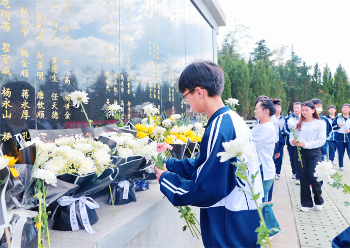 1712050032108724.jpg 462838ee64d1790119684227d329859.jpg