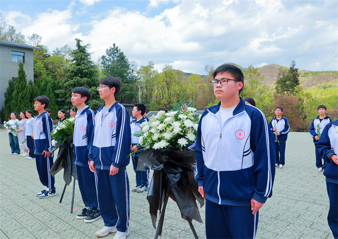 1712050104282804.jpg e64ce289c98b6a64ec46ddf130ec2c5.jpg