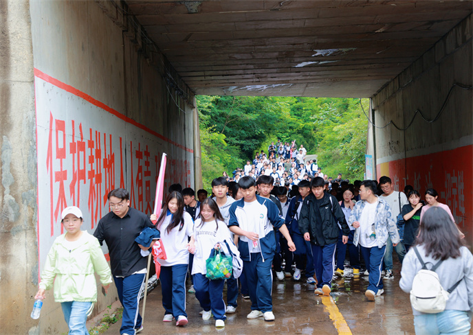 1719651164556831.jpg a1bf8b0f60d9103c9ddbf7fd6efb7d5.jpg