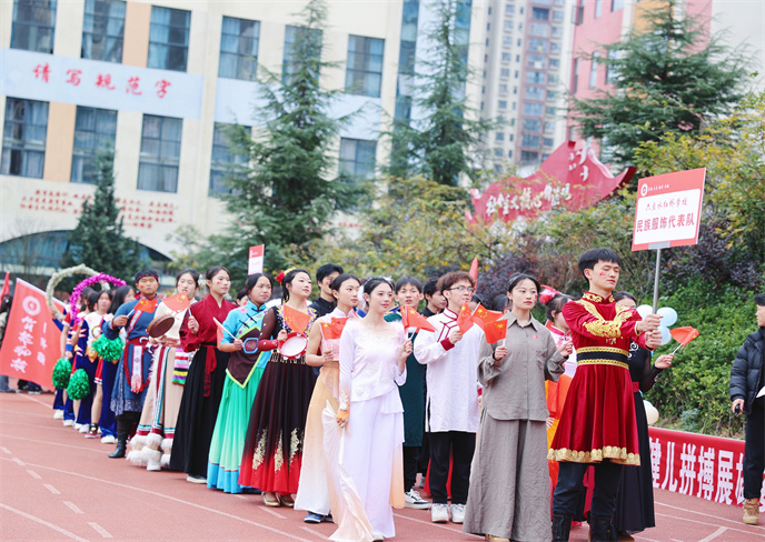 1732585752122399.jpg 262cda56422e57cde07549c2e7d8b31.jpg