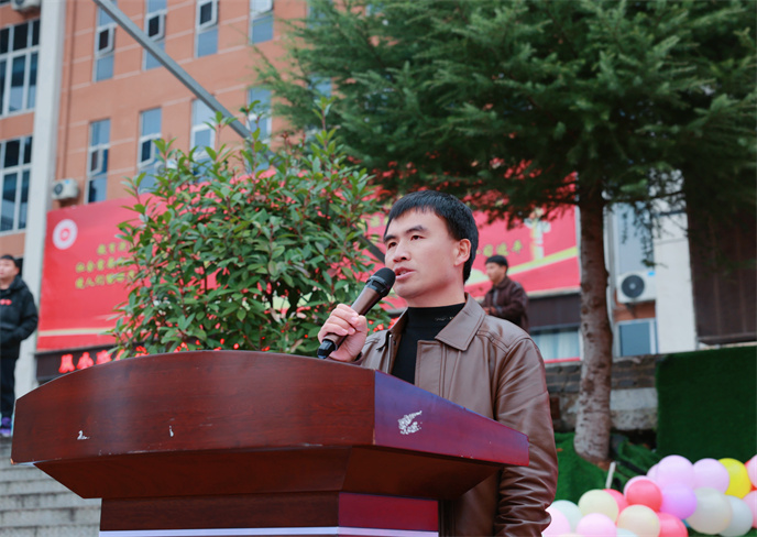 1732585909628264.jpg f6a45be687703b94e352ff0351c8e13.jpg